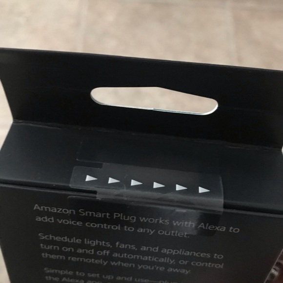 Amazon Smart Plug - Picture 6 of 9